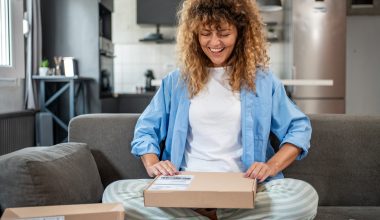 Does UPS deliver on weekends?